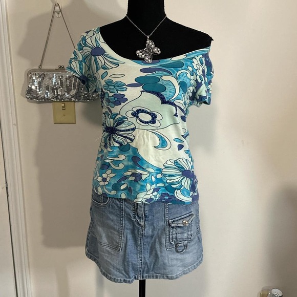 Linden y2k blue & white top with floral print‎ - Picture 1 of 5
